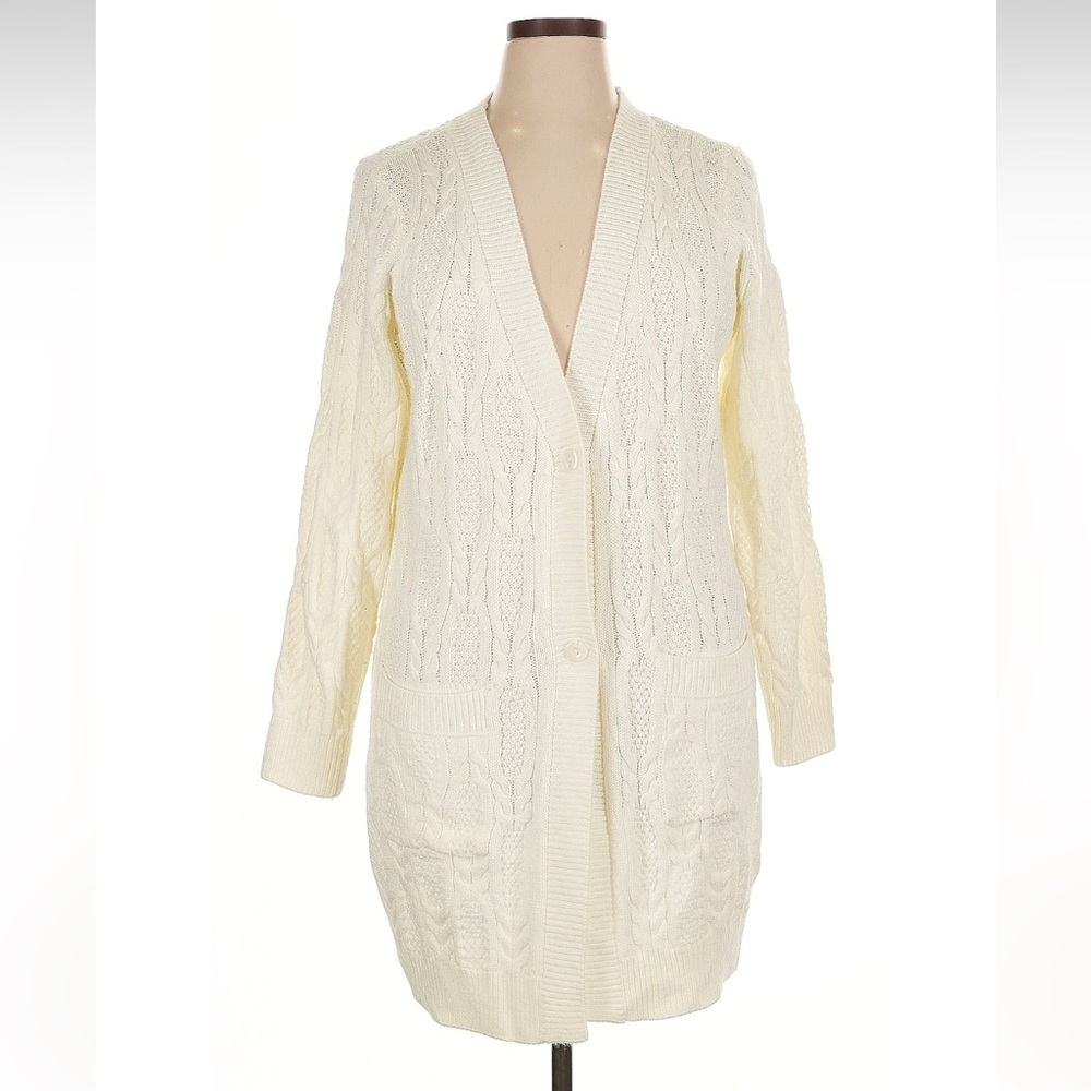 🐝 VENUS Cream Cable Knit Cardigan